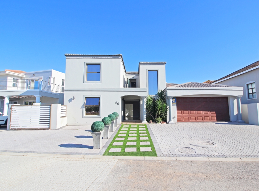 4 Bedroom Property for Sale in Calypso Beach Western Cape